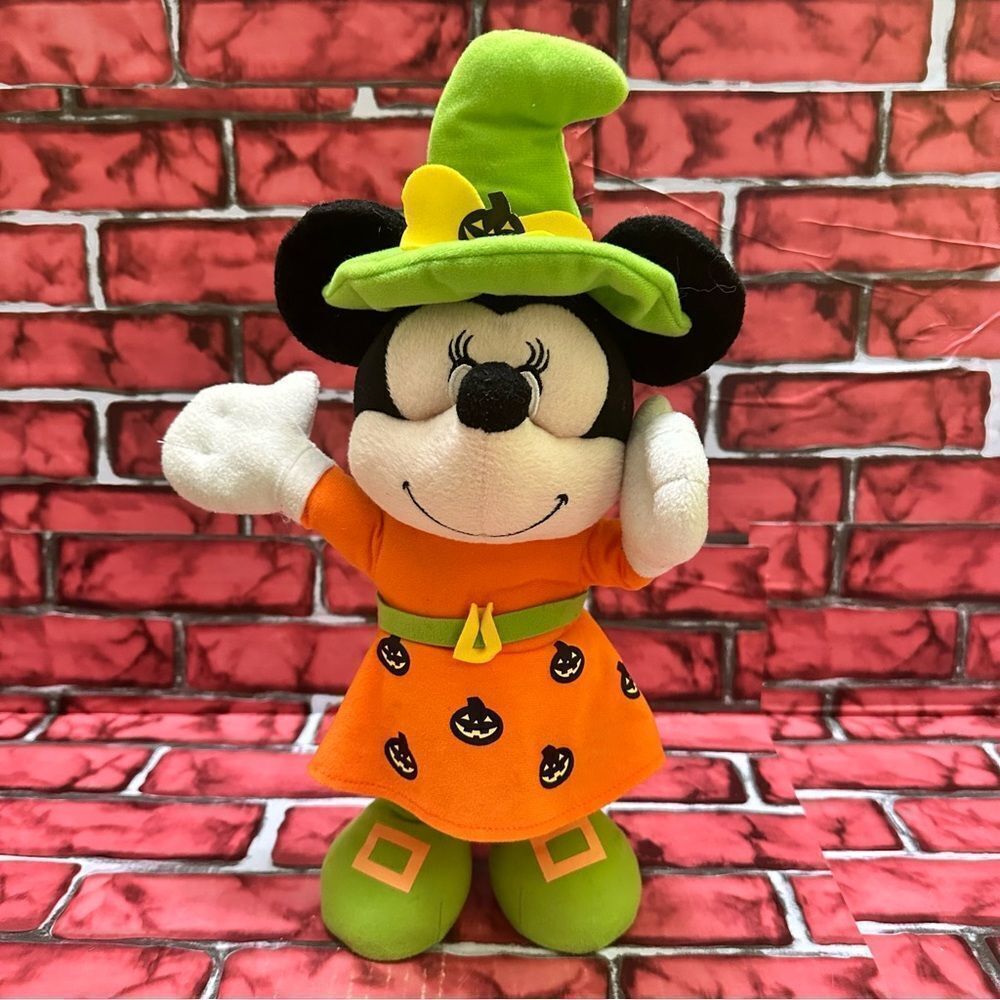 Disney Minnie Mouse witch Halloween Dancer doll